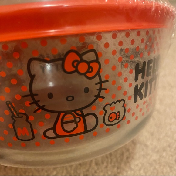 Pyrex Hello Kitty by Sanrio - decorated glass storage - Picture 5 of 7